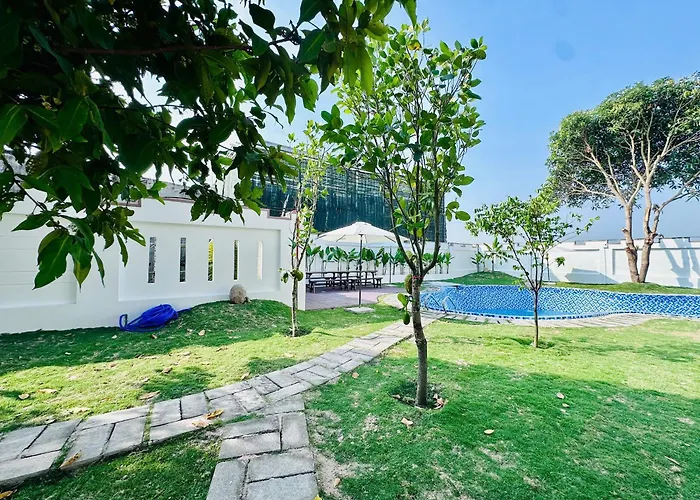 Biệt thự Vin Garden *
